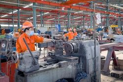Sản xuất công nghiệp TP Hồ Chí Minh bám sát mục tiêu tăng trưởng hai con số