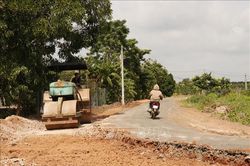 Khơi thông nút thắt hạ tầng từ đồng thuận lòng dân