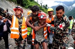 Nhìn lại hành trình sống sót kỳ diệu của hai công nhân thủy điện Nepal