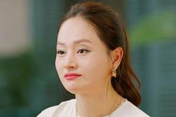 Diễn viên Lan Phương tận hưởng cuộc sống mới ở tuổi 43