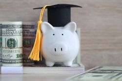 Trẻ mới 4 tuổi, mẹ đã tính 'ém' nửa tỷ đồng cho con vào đại học
