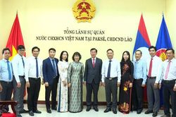 Đoàn công tác An Giang thăm Tổng Lãnh sự quán Việt Nam tại Pakse