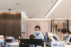 Bệnh nhân phương Tây đổ xô đến Trung Quốc điều trị ung thư