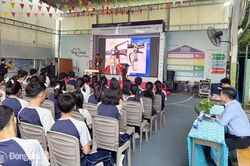 Trang bị kỹ năng PCCC và phòng chống đuối nước cho học sinh, cán bộ giáo viên tại Trường THPT Lê Quý Đôn