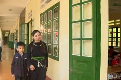 Cùng con đến trường