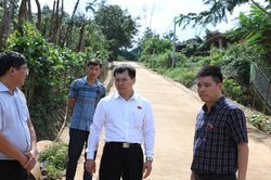 Đoàn ĐBQH tỉnh Lâm Đồng khảo sát các dự án, mô hình hỗ trợ sinh kế tại Tuy Đức