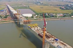 Hạn chế giao thông sông Đáy 16 ngày để khảo sát cầu vượt sông
