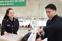 Giao thương tăng trưởng, thu ngân sách qua Hải quan Tân Sơn Nhất chạm mốc 75% kế hoạch năm