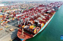 Xuất khẩu Trung Quốc vượt 2.900 tỷ USD trong 8 tháng năm 2026