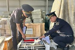 Đề xuất giảm ngưỡng miễn thuế hàng hóa giá trị nhỏ