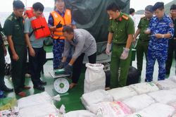 Phát hiện tàu cá cất giấu hơn 1 tấn ma túy
