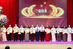 Bảo vệ nền tảng tư tưởng của Đảng là nhiệm vụ chiến lược