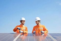 Hà Nội đề xuất hỗ trợ tối đa 6 triệu đồng cho hộ lắp điện mặt trời mái nhà