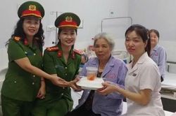 Mỗi cán bộ chiến sĩ phải thực sự là 'kiểu mẫu' về tinh thần phục vụ nhân dân