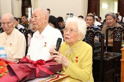 Nữ đảng viên 80 năm tuổi Đảng kể những lần thoát chết trong vòng vây quân thù