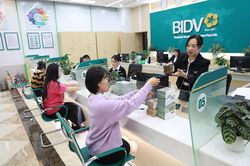 Thị trường trái phiếu doanh nghiệp sôi động: Cơ hội đi cùng rủi ro