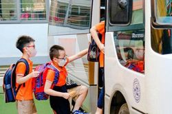 Hà Nội yêu cầu báo cáo kết quả kiểm tra toàn bộ xe đưa đón học sinh trước ngày 30-9