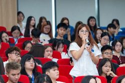 Trang bị kiến thức về an toàn trong môi trường số cho tân sinh viên