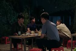 Chơn bị 'bán đứng' khi âm thầm tìm hiểu công ty khai thác cát
