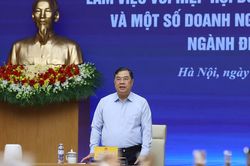 Phó Thủ tướng Thường trực yêu ngành điện tử giảm phụ thuộc nguồn cung nước ngoài