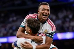 HLV Mourinho thắng nghẹt thở đội bóng cũ Inter Milan ở Champions League