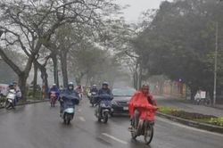 Đêm nay không khí lạnh tràn về, Bắc bộ trời mưa và mát mẻ