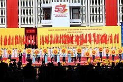 Thực tiễn phát triển văn hóa và những vấn đề đặt ra tại TP.HCM:'Văn hóa không đi sau để trang trí cho phát triển'
