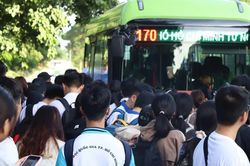 Tăng cường xe buýt tuyến 170 phục vụ sinh viên Đại học Quốc gia Thành phố Hồ Chí Minh