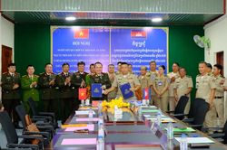 Công an tỉnh Lâm Đồng và Công an tỉnh Mondulkiri - Vương quốc Campuchia tăng cường hợp tác bảo vệ đường biên
