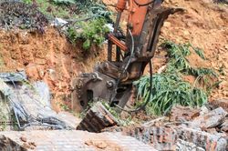 Sau cưỡng chế 4 công trình, xã Kim Anh (Hà Nội) sẽ xử lý thêm 5 trường hợp cạnh hồ Đồng Đò trước 30/9