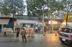 Đồng Nai: Tài xế xe ôm tử vong thương tâm dưới gầm xe bán tải