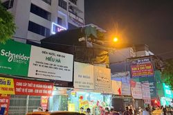 Nữ sinh lớp 11 tử vong sau khi rơi từ tầng cao chung cư ở Hà Nội