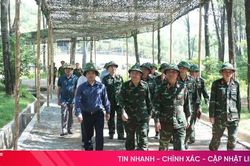 Đoàn công tác Quân khu 4 kiểm tra chuẩn bị diễn tập khu vực phòng thủ tỉnh Hà Tĩnh