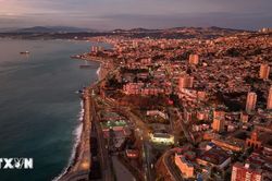Lạc vào không gian màu sắc tại thành phố cảng di sản Valparaiso của Chile