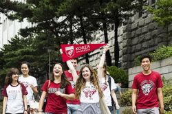 Hàn Quốc: Siết chặt tuyển du học sinh với các trường đại học yếu kém