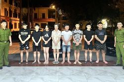 Bắt 7 đối tượng trong đường dây giả danh shipper để lừa đảo