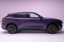 SUV thiết kế thể thao, công suất 309 mã lực, giá hơn 530 triệu đồng
