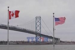 Tổng thống Mỹ trả đũa các biện pháp thuế quan của Canada