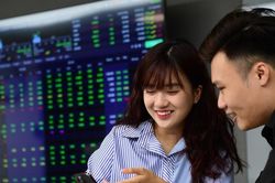 VN-Index giằng co quanh 1.810-1.840 điểm, dòng tiền vẫn thiếu lực