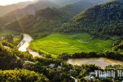 Bản Ngàm “thức giấc” bên dòng sông Luồng