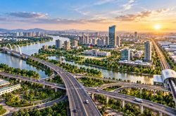 Kiến tạo mô hình phát triển đa cực