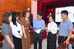 Nâng cao năng lực cán bộ làm công tác rà soát hộ nghèo
