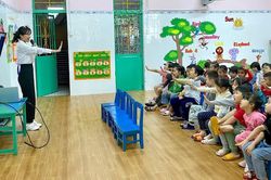 Tiếng Anh tích hợp cho trẻ mầm non: Phụ huynh cần biết gì?