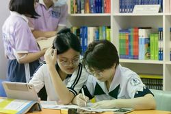 Gần 60% học sinh Việt chưa đạt đọc hiểu cơ bản: Con số PISA nói lên điều gì?