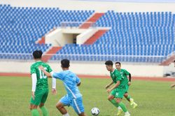 Bóng đá Lâm Đồng và phép thử ngày trở lại V.League 2