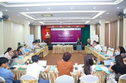 Tập huấn nâng cao năng lực lãnh đạo thông qua trí tuệ cảm xúc