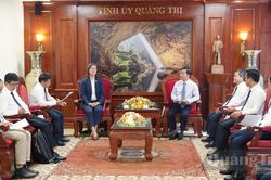 Đồng chí Bí thư Tỉnh ủy tiếp xã giao đoàn công tác Tổ chức quốc tế về Bảo tồn thiên nhiên