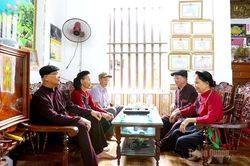 Chính sách cho người có uy tín