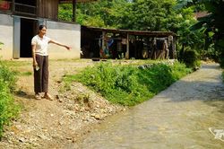 Người dân Tân Kim mong sớm có nơi ở an toàn