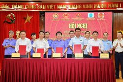 Thuế tỉnh Thanh Hóa tăng cường trao đổi, cung cấp thông tin, đấu tranh phòng, chống tội phạm thuế